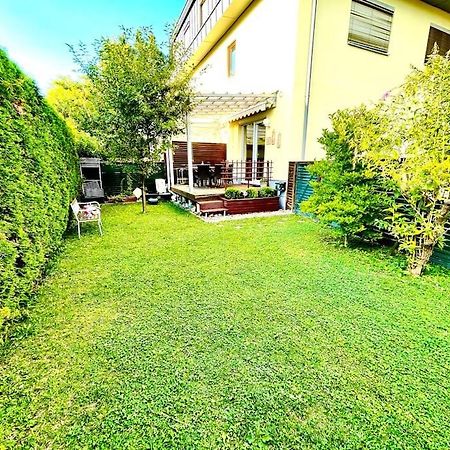 Schoene Wohnung Mit Eigenen Eingang Und Terrasse Gosseling 外观 照片