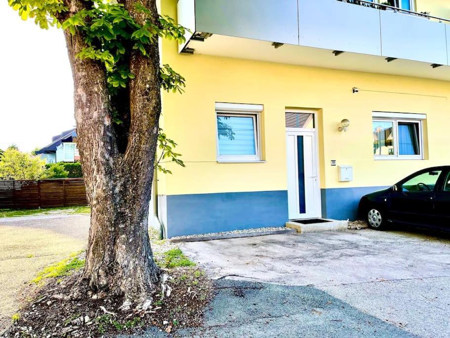 Schoene Wohnung Mit Eigenen Eingang Und Terrasse Gosseling 外观 照片
